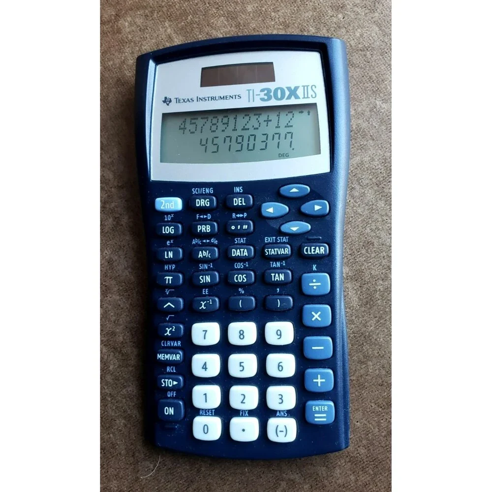 Texas Instruments TI-30X IIS SCIENTIFIC SOLAR CALCULATOR W/ Cover Tested Working